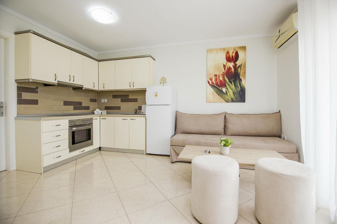 Kasta Bnb Ofrínion المظهر الخارجي الصورة