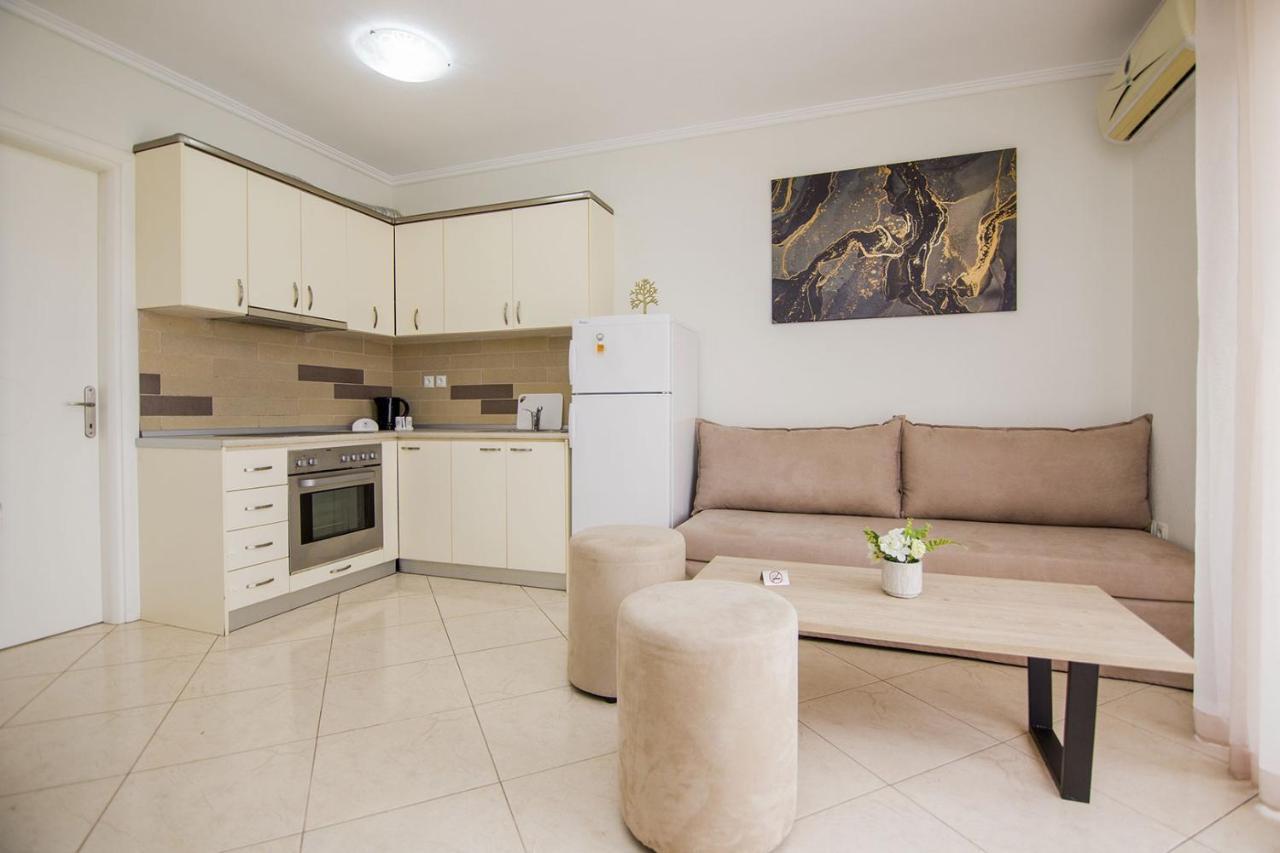 Kasta Bnb Ofrínion المظهر الخارجي الصورة