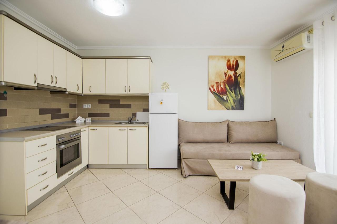 Kasta Bnb Ofrínion المظهر الخارجي الصورة